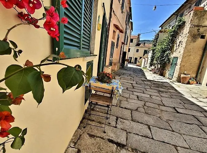 Vanessa Paradise Isola D'elba